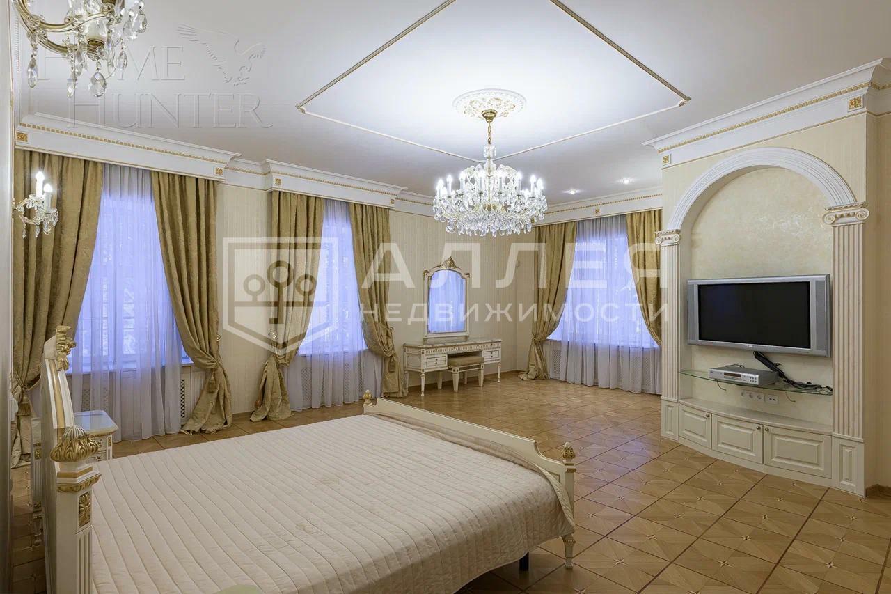 2-этажный коттедж 1 250 м² с отделкой