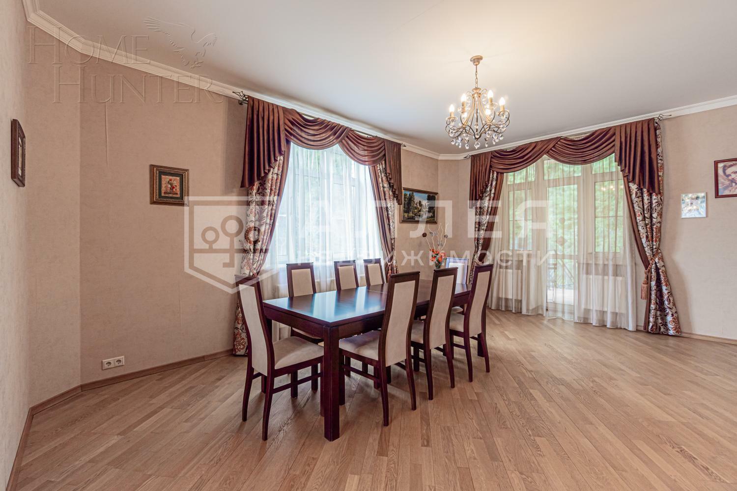 2-этажный коттедж 350 м² с отделкой