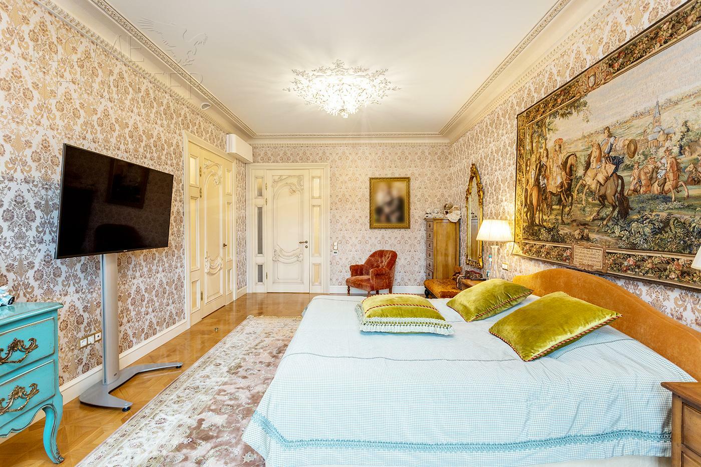 5-КОМН. КВАРТИРА С ОТДЕЛКОЙ 256 М² НА 8 ЭТАЖЕ