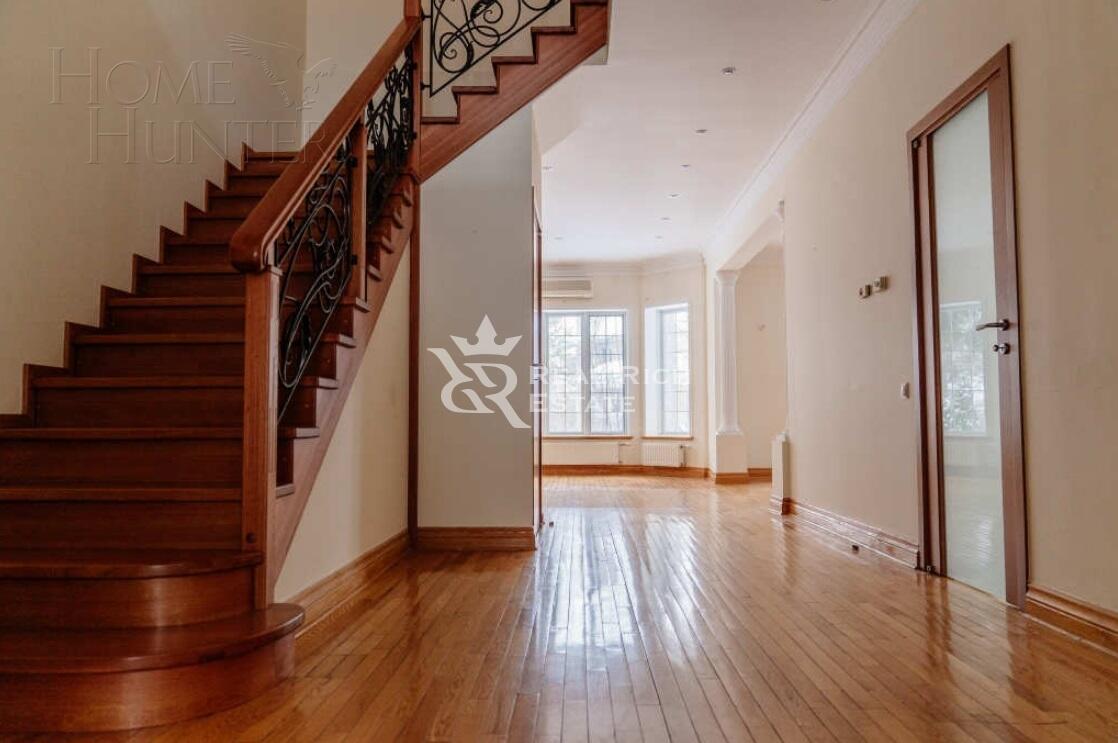 2-этажный коттедж 444 м² с отделкой