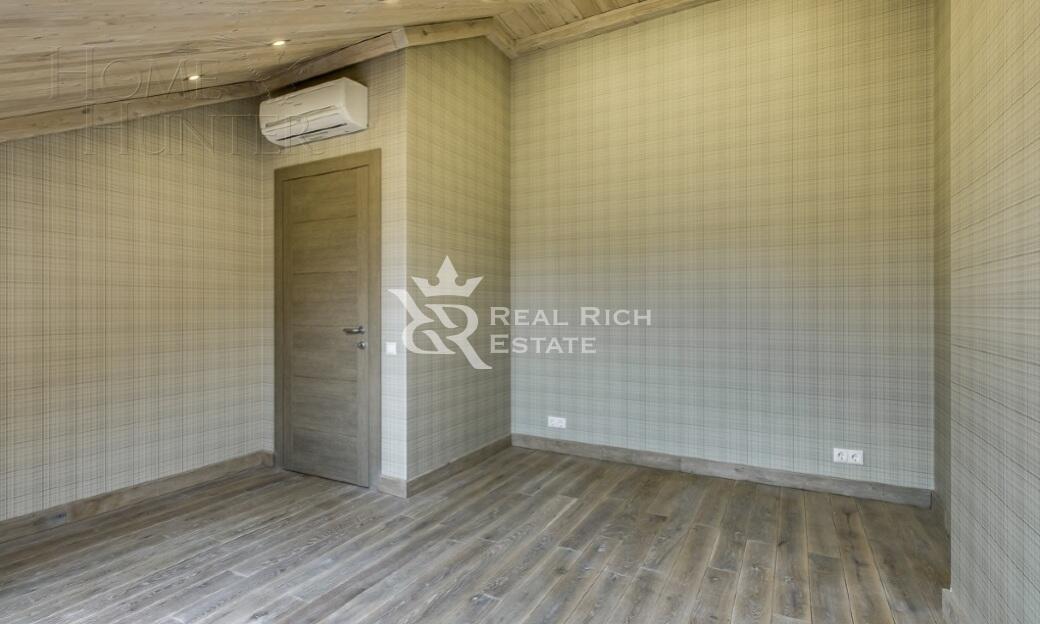 3-этажный таунхаус 360 м² с отделкой