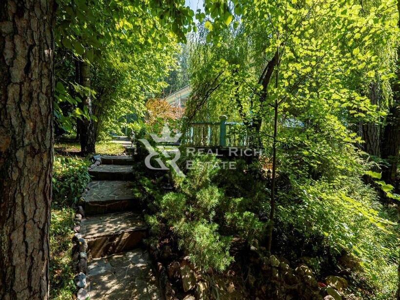 2-этажный коттедж 850 м² с отделкой