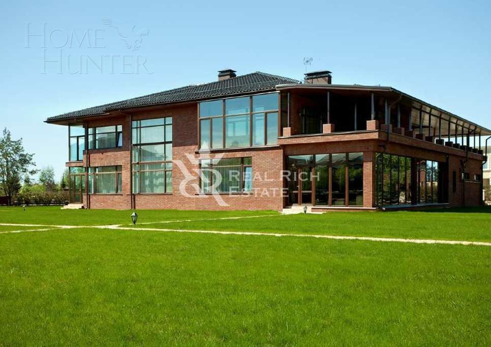 2-этажный коттедж 800 м² с отделкой