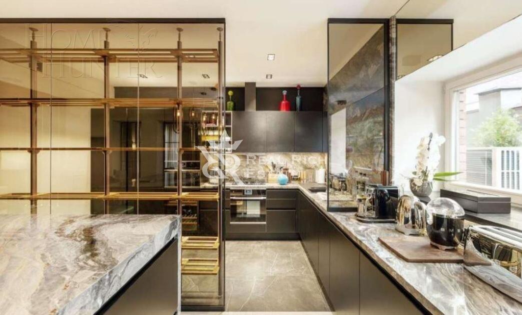 2-этажный коттедж 450 м² без отделки