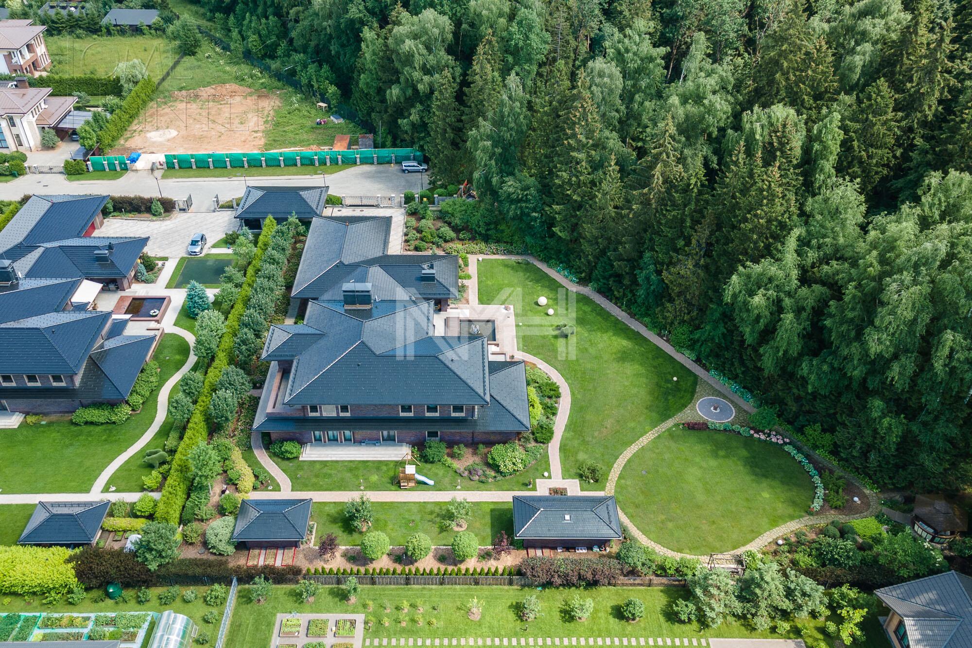 2-этажный коттедж 655 м² с отделкой