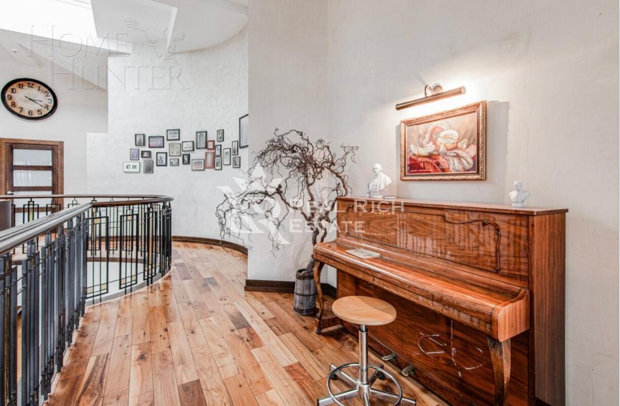 2-этажный коттедж 860 м² с отделкой