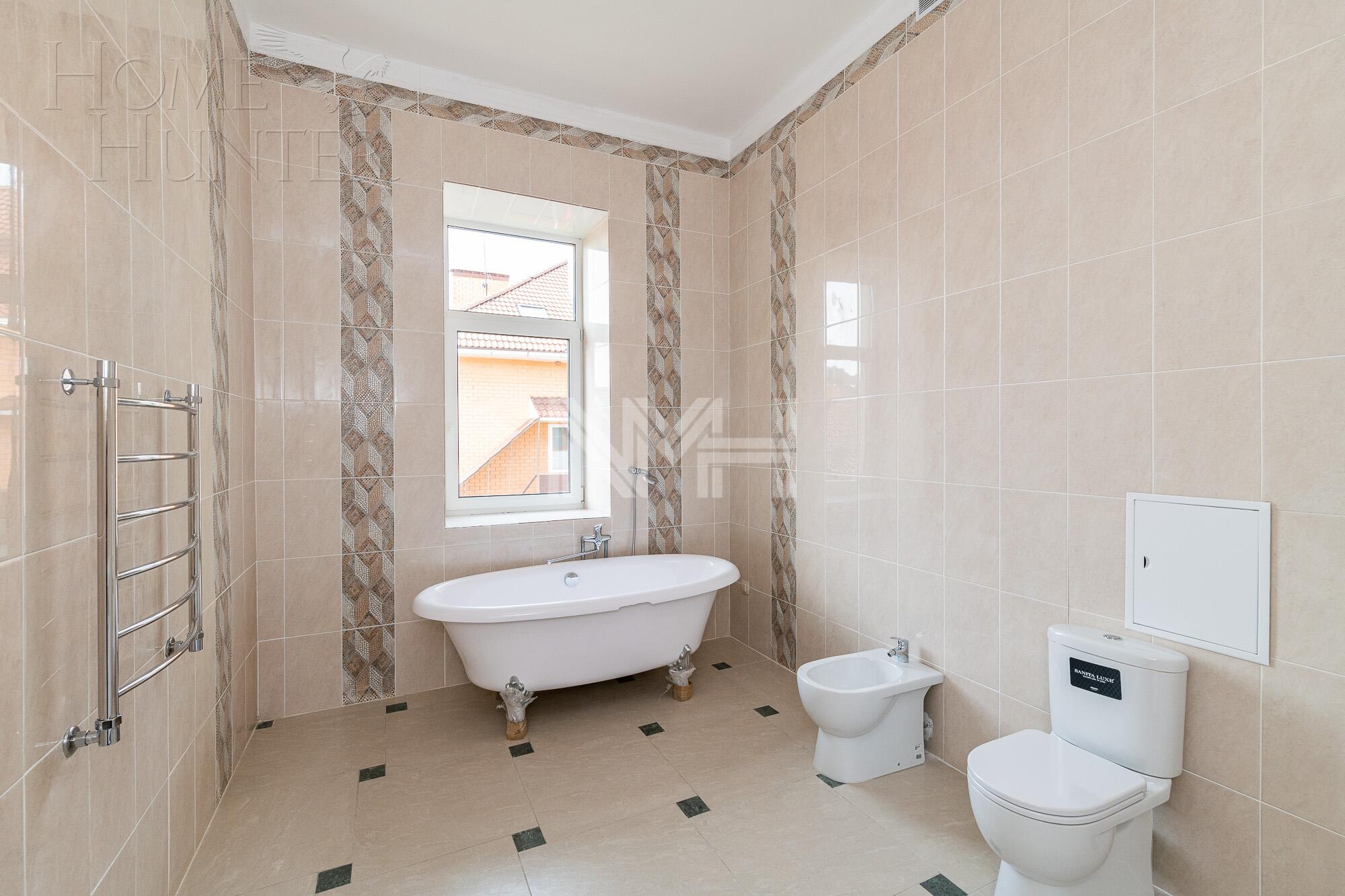 2-этажный коттедж 1 036 м² с отделкой