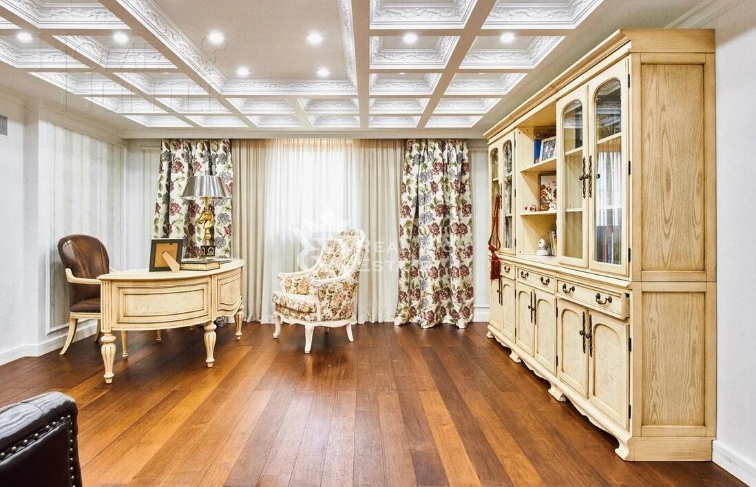 2-этажный коттедж 600 м² с отделкой