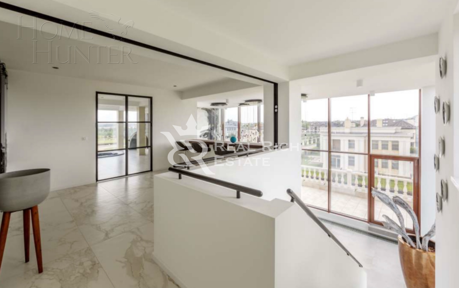 3-этажный коттедж 820 м² с отделкой