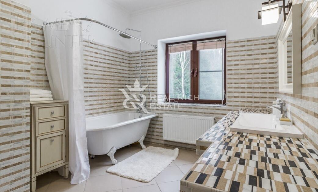 2-этажный коттедж 500 м² с отделкой