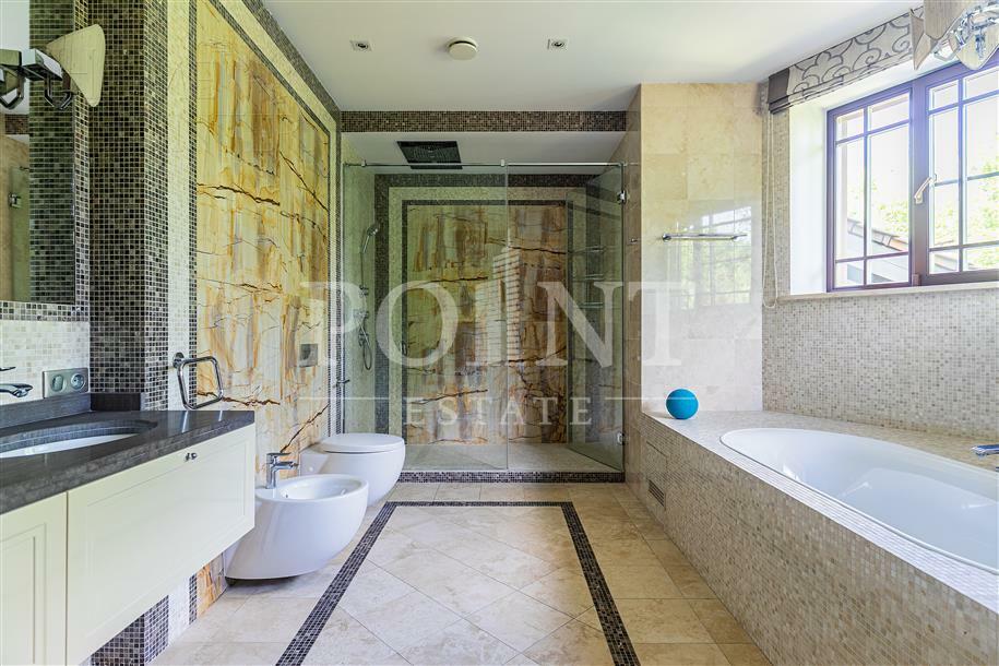 2-этажный коттедж 620 м² с отделкой