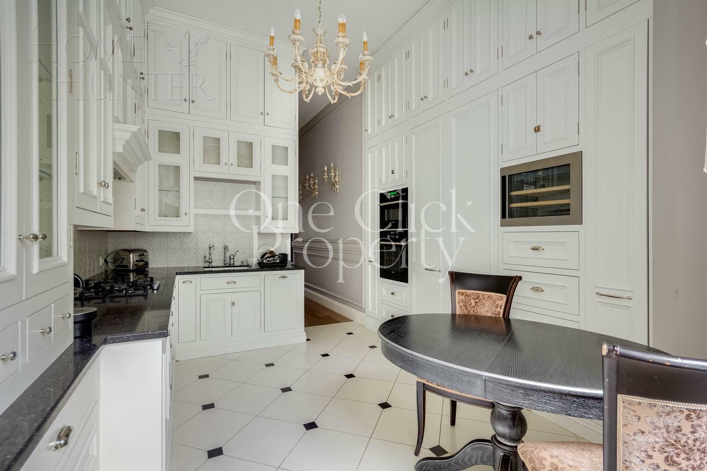 5-КОМН. КВАРТИРА С ОТДЕЛКОЙ 195.1 М² НА 3 ЭТАЖЕ