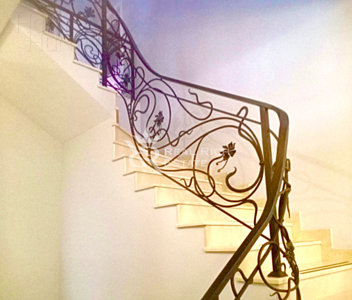 2-этажный коттедж 357 м² с отделкой