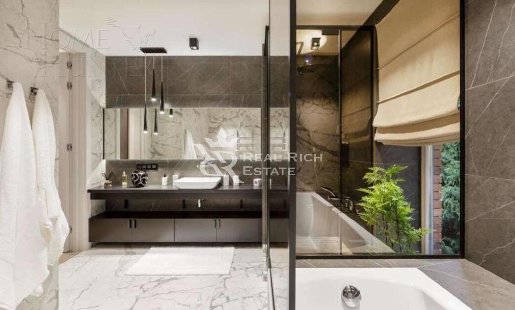 2-этажный коттедж 450 м² без отделки