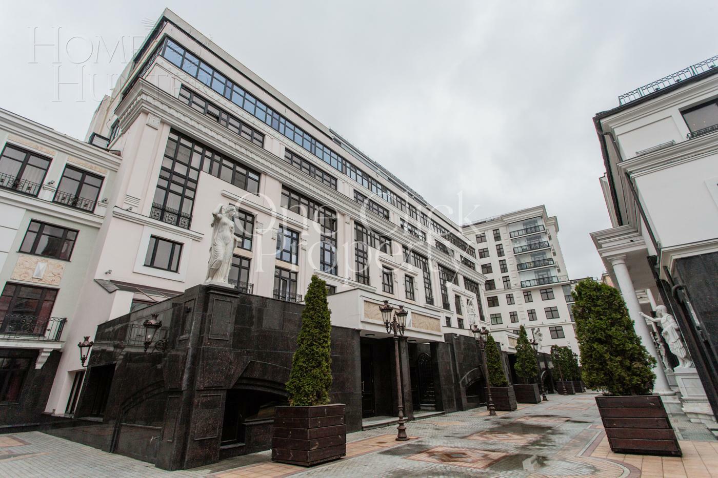 4-КОМН. КВАРТИРА С ОТДЕЛКОЙ 180 М² НА 2 ЭТАЖЕ