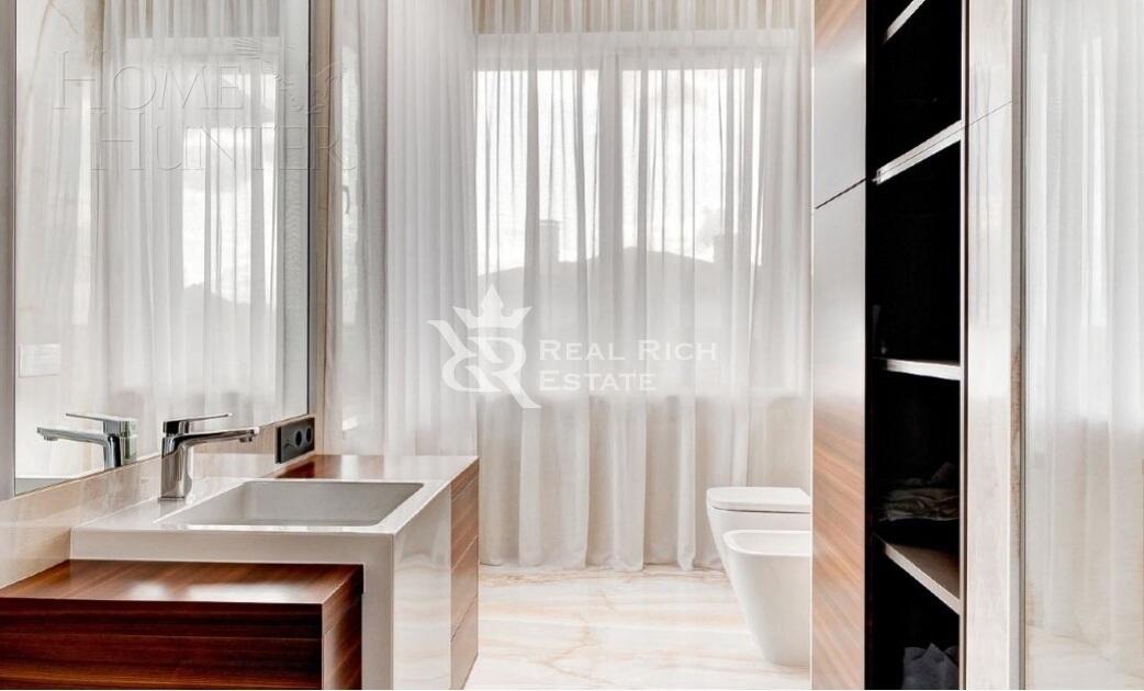 2-этажный коттедж 438 м² с отделкой