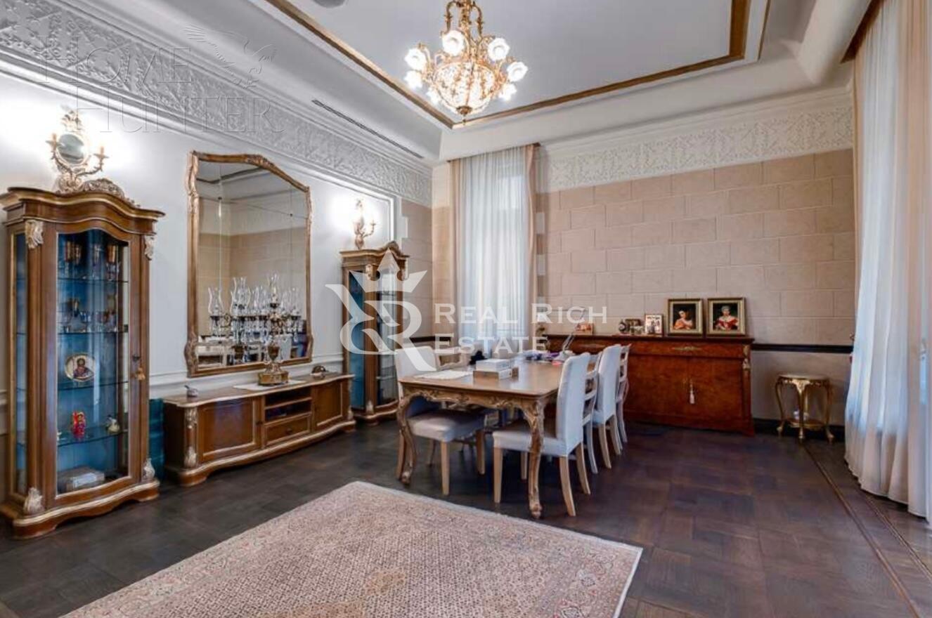 2-этажный коттедж 980 м² с отделкой