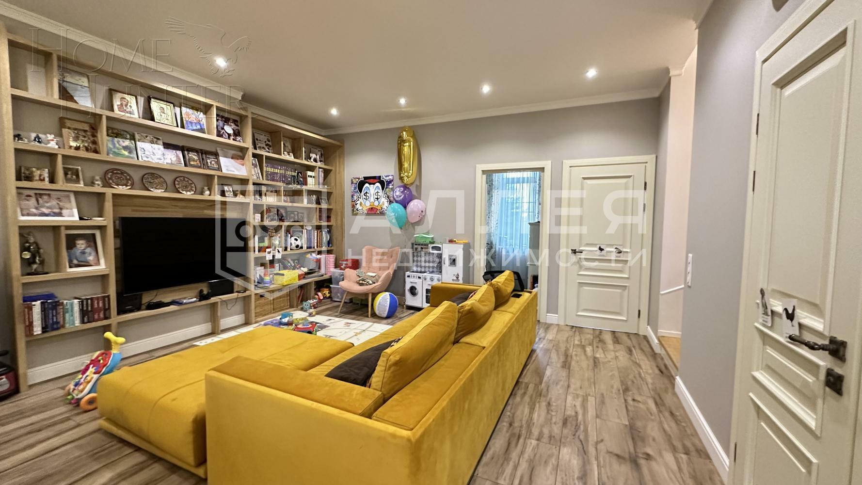 3-этажный таунхаус 180 м² с отделкой