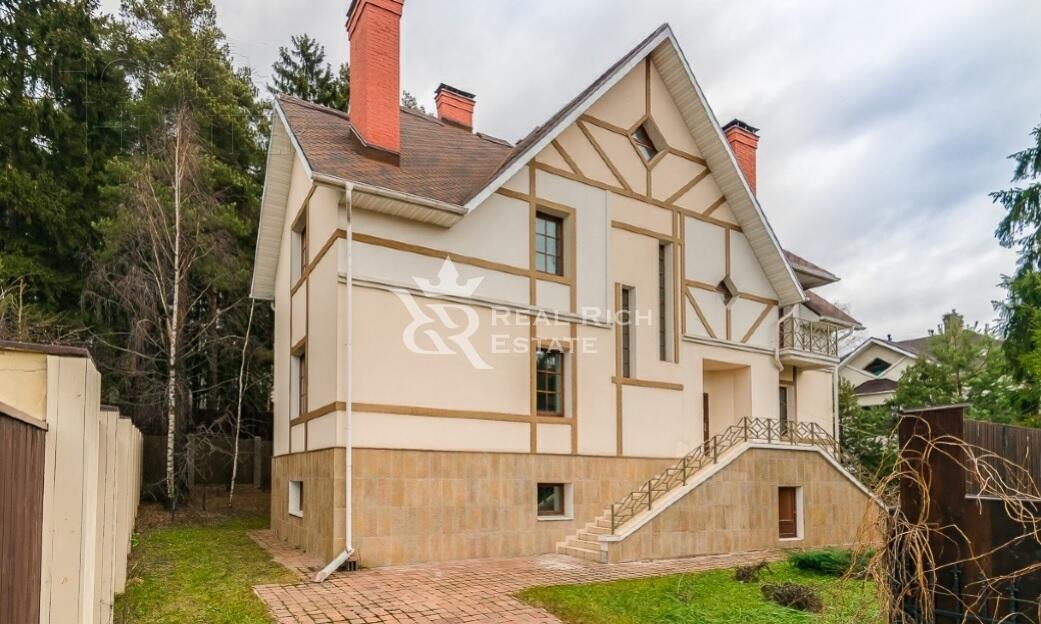 2-этажный коттедж 624 м² с отделкой