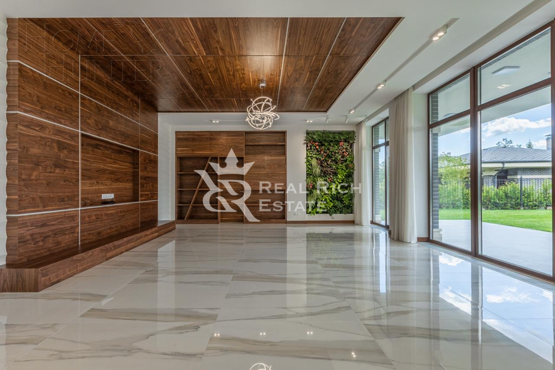 2-этажный коттедж 500 м² с отделкой