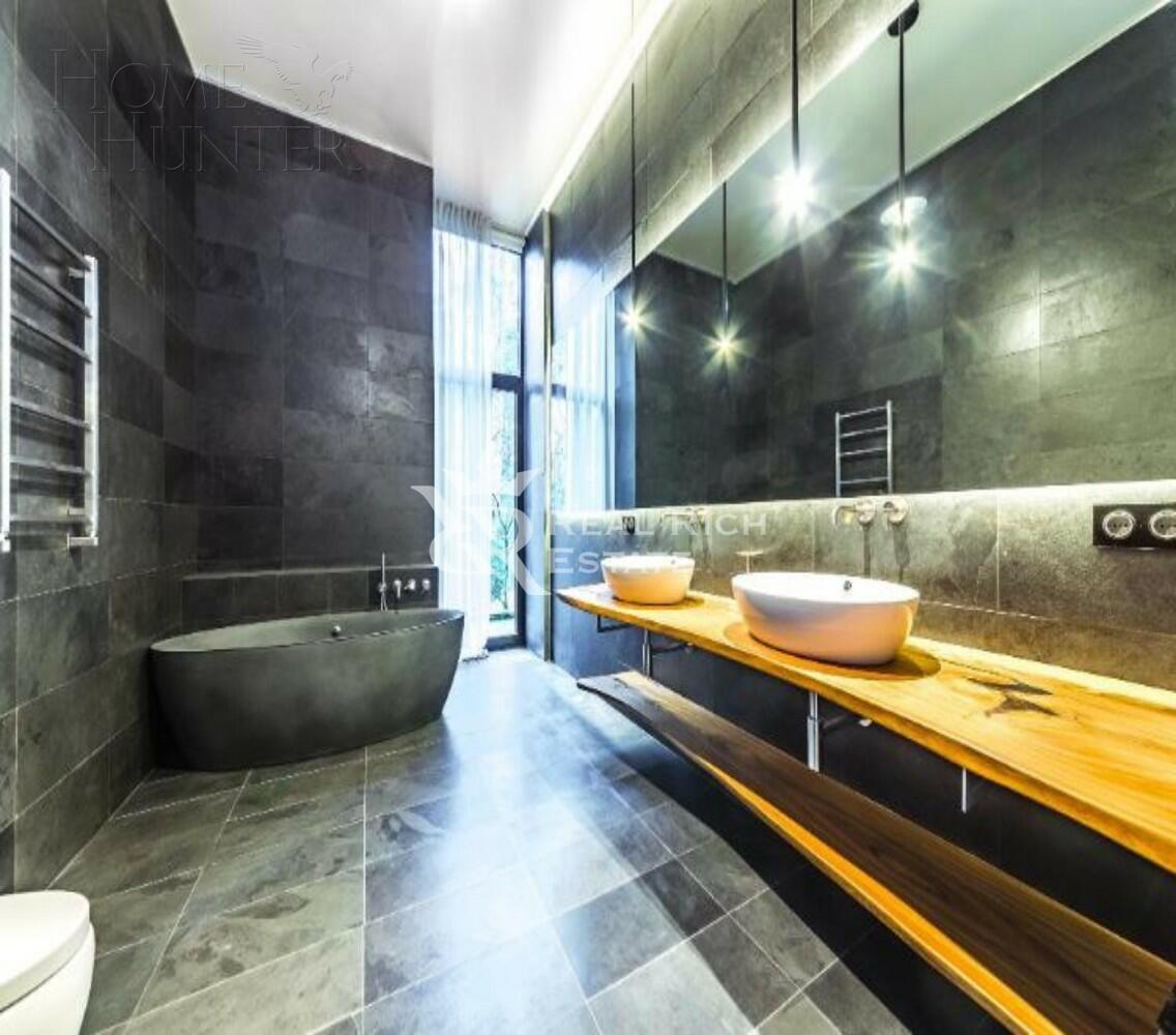 2-этажный коттедж 680 м² с отделкой