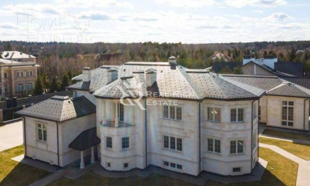 2-этажный коттедж 1 300 м² без отделки