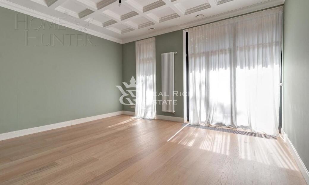 3-этажный таунхаус 430 м² с отделкой