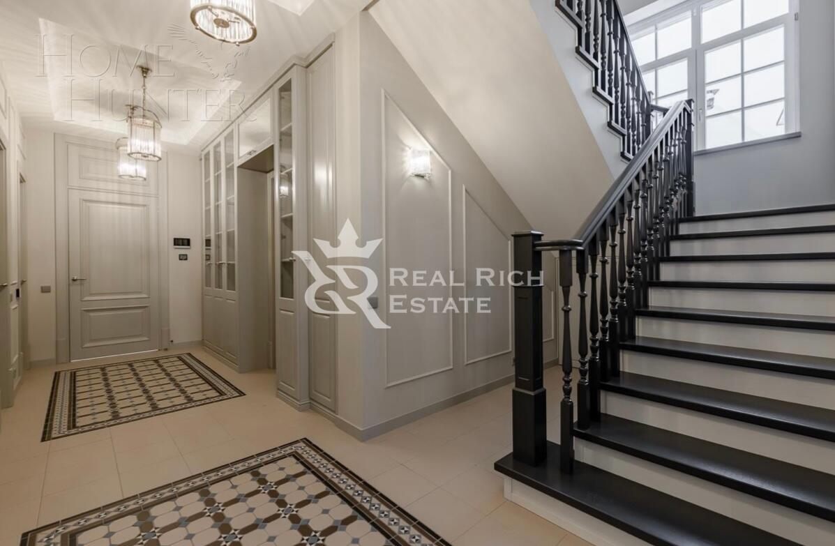 2-этажный коттедж 550 м² с отделкой