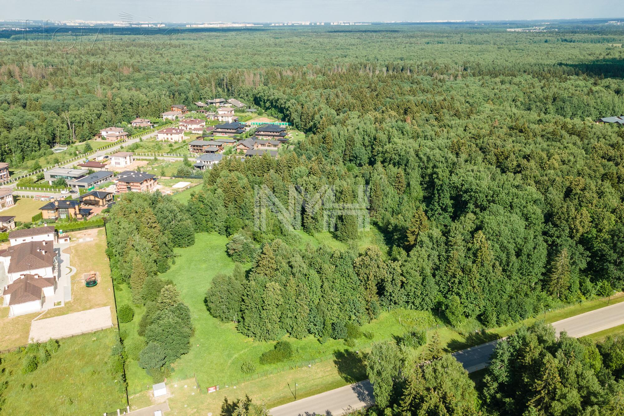 Участок 180.47 сот. в охраняемом поселке