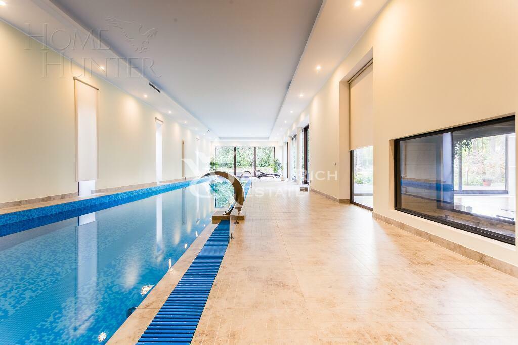 2-этажный коттедж 1 200 м² с отделкой