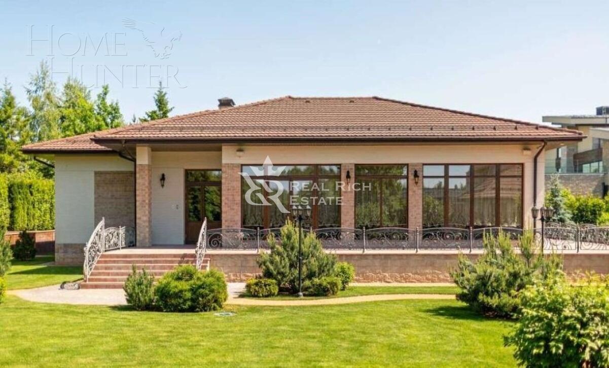 2-этажный коттедж 1 000 м² с отделкой