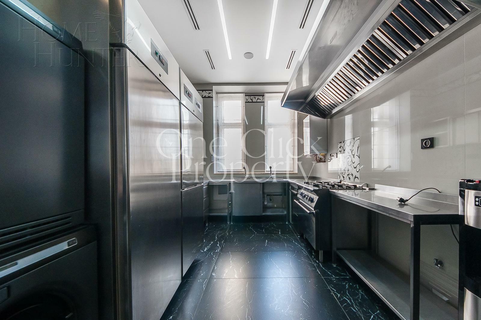 5-КОМН. КВАРТИРА С ОТДЕЛКОЙ 246 М² НА 3 ЭТАЖЕ