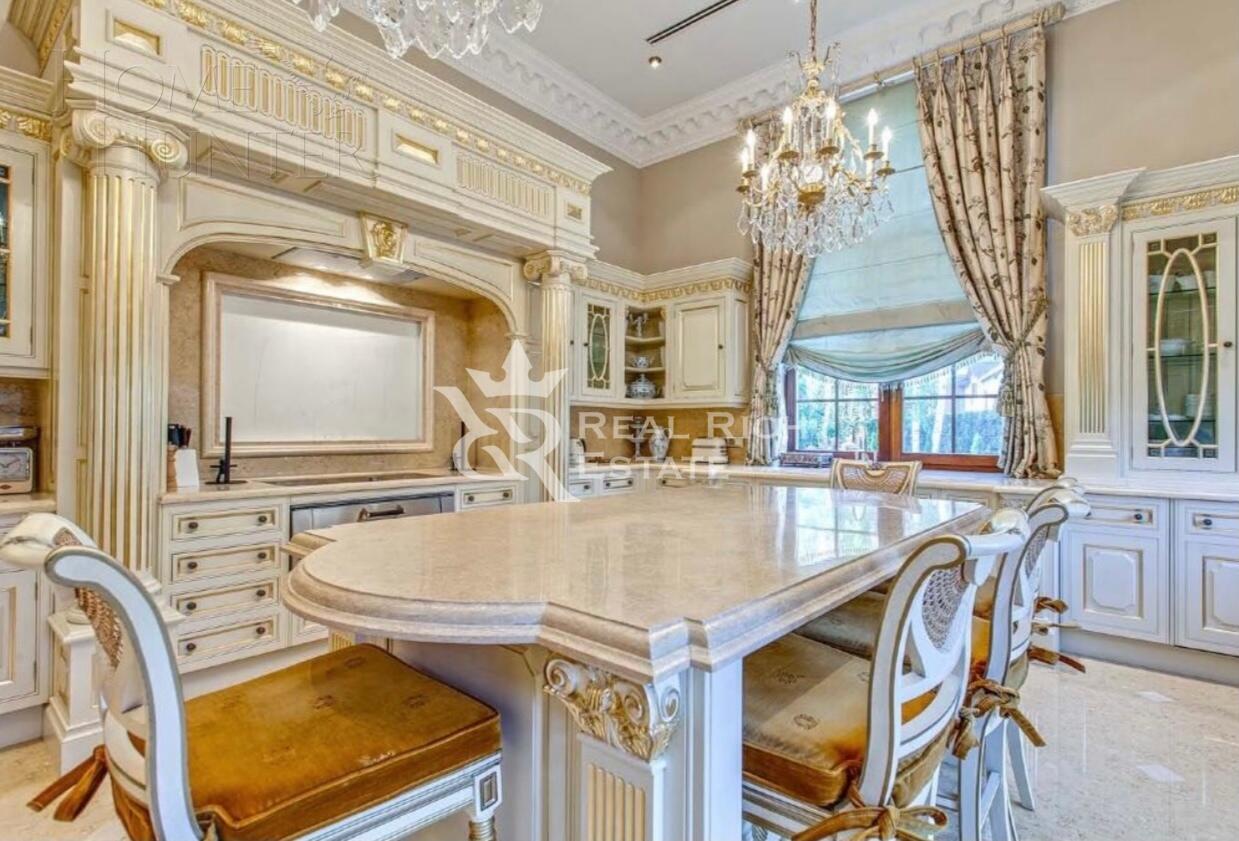 2-этажный коттедж 1 260 м² с отделкой