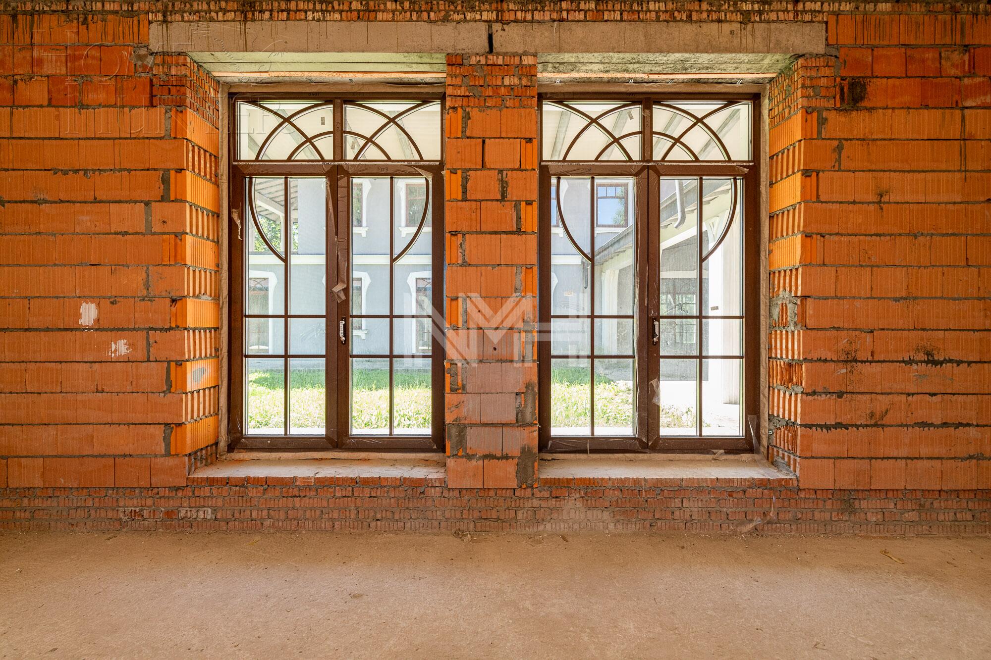 2-этажный коттедж 1 638 м² без отделки