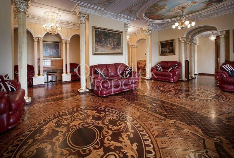 10-КОМН. КВАРТИРА С ОТДЕЛКОЙ 560 М² НА 4 ЭТАЖЕ