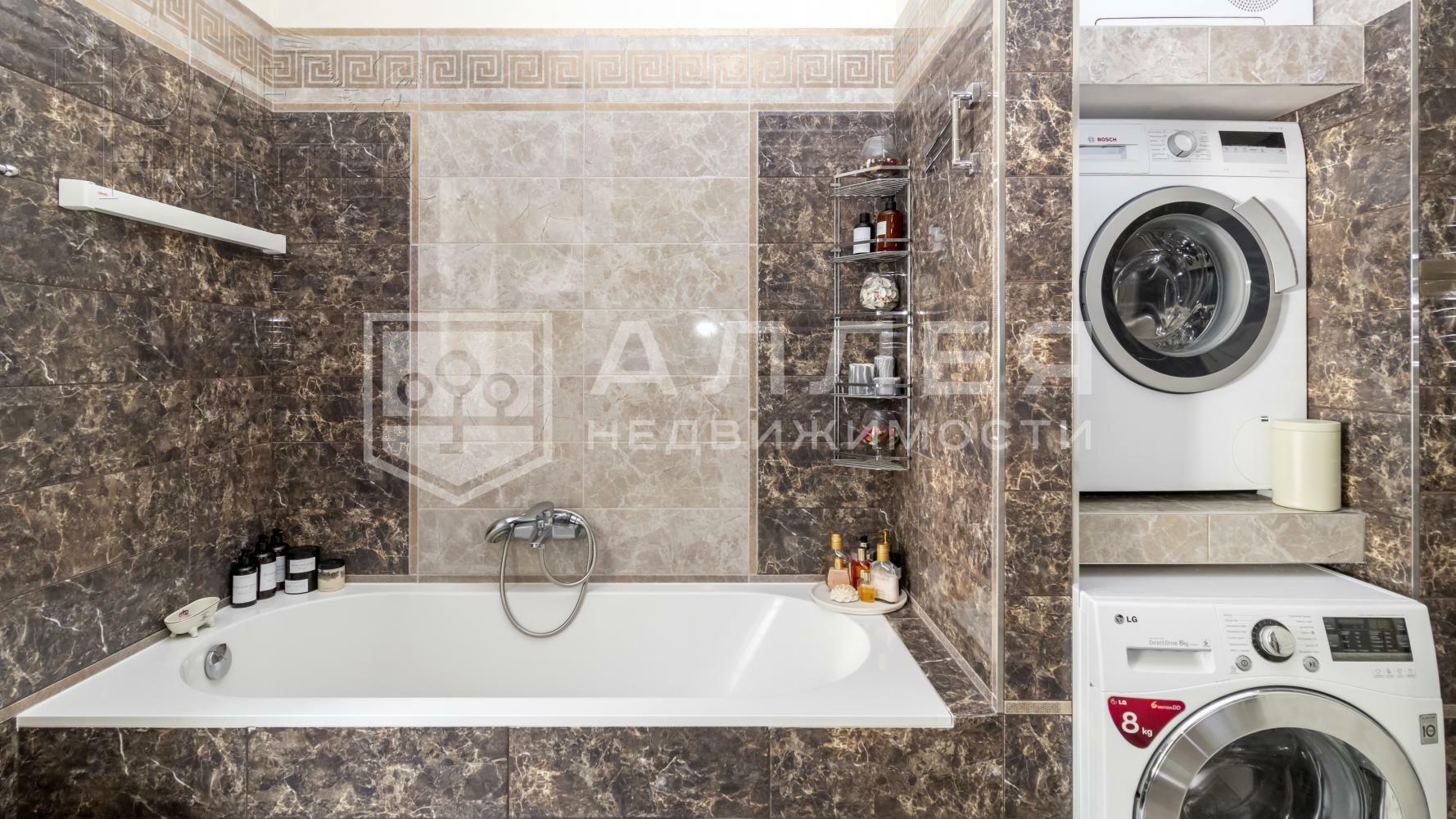 3-этажный коттедж 360 м² без отделки