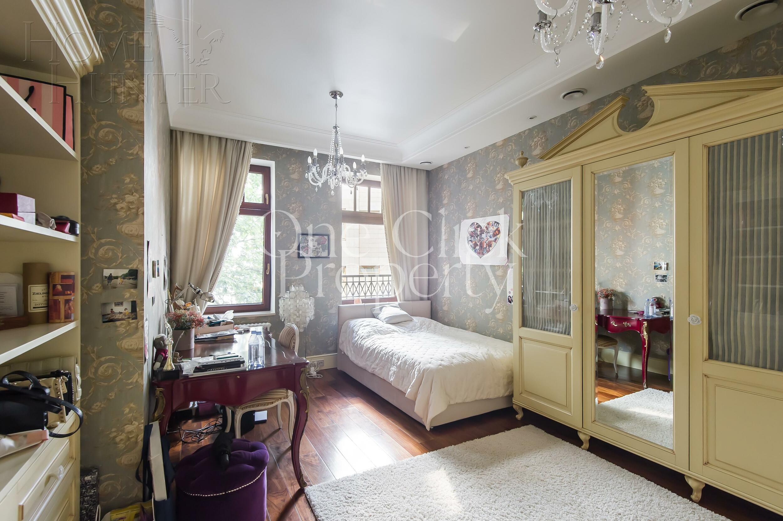 5-КОМН. КВАРТИРА С ОТДЕЛКОЙ 240 М² НА 3 ЭТАЖЕ