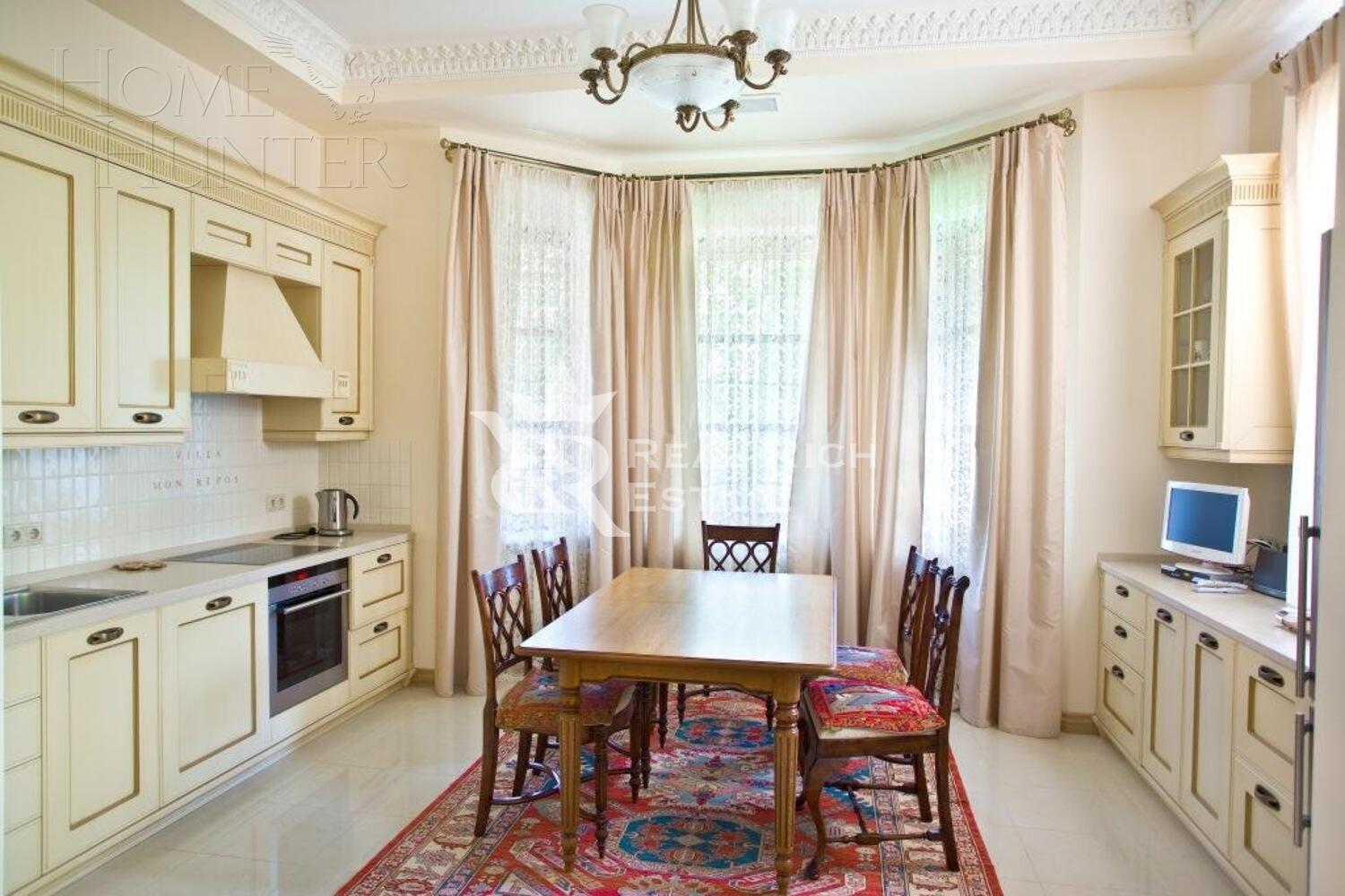 2-этажный коттедж 355 м² с отделкой