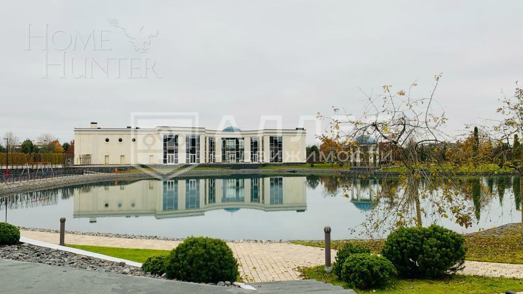 3-этажный коттедж 680 м² без отделки