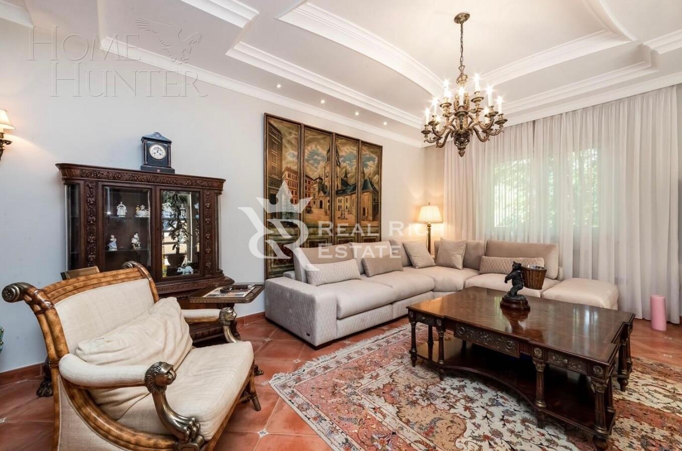 2-этажный коттедж 850 м² с отделкой