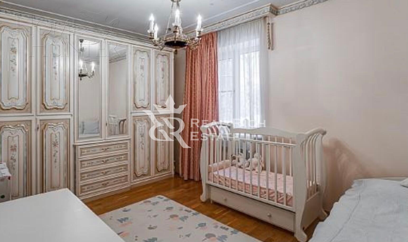 2-этажный коттедж 500 м² с отделкой