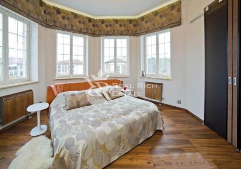 2-этажный коттедж 570 м² с отделкой