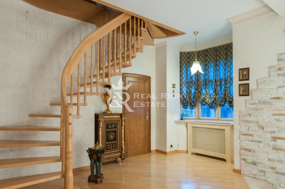 2-этажный коттедж 600 м² с отделкой