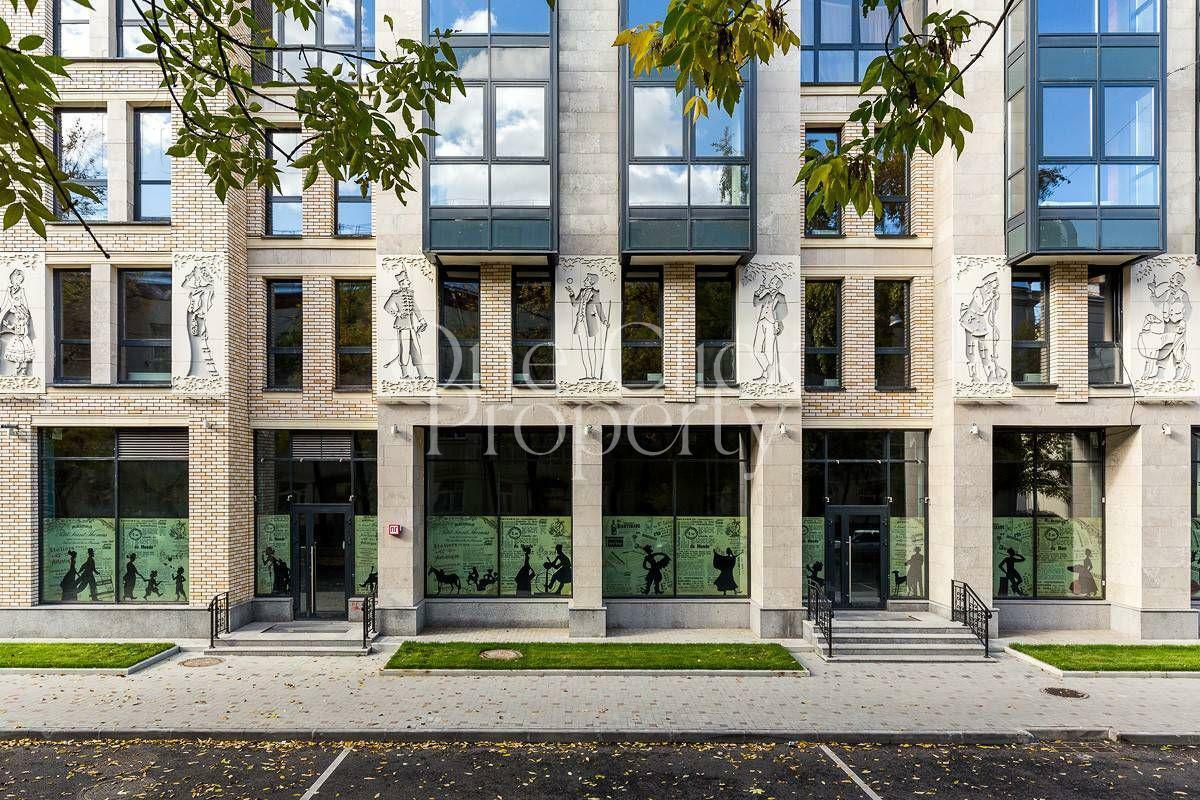 5-КОМН. КВАРТИРА С ОТДЕЛКОЙ 303 М² НА 2 ЭТАЖЕ