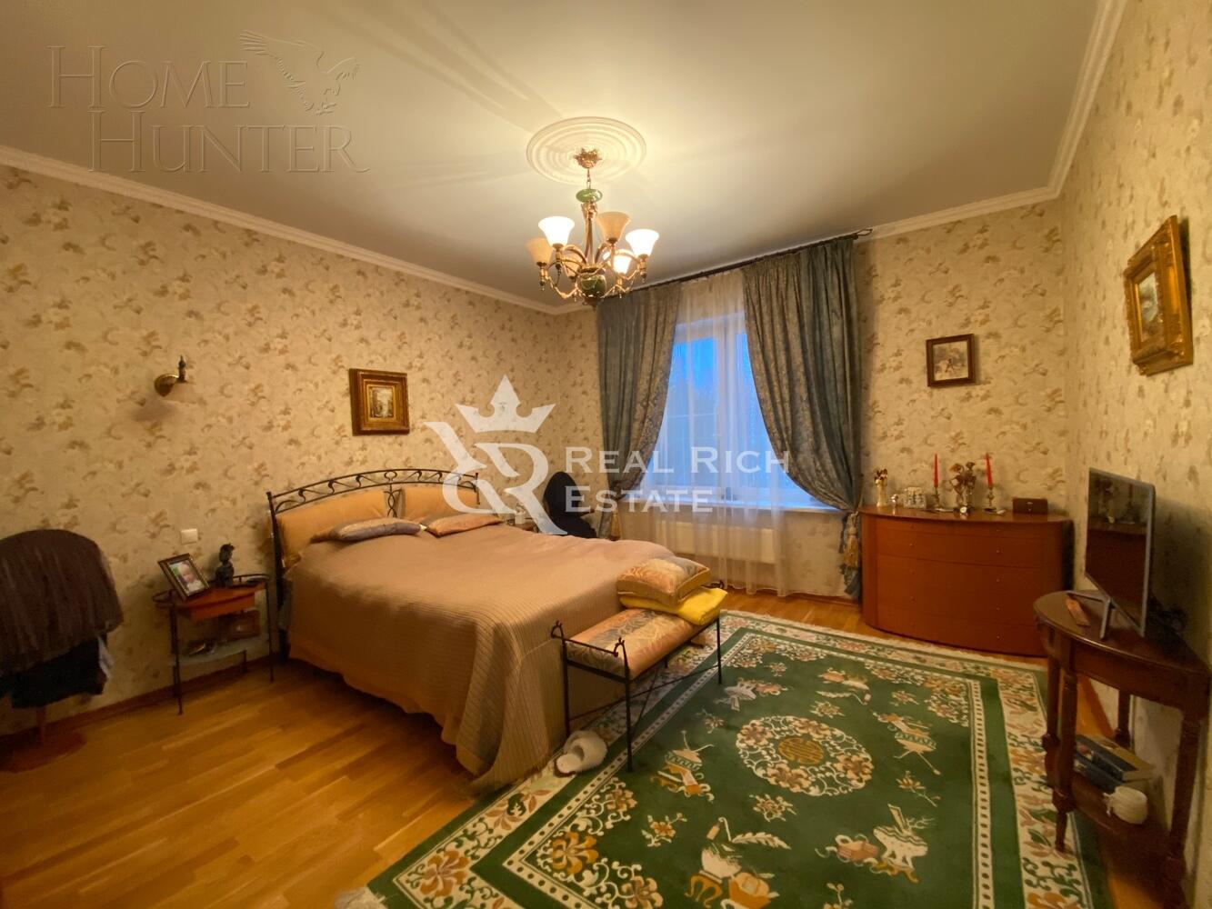 2-этажный коттедж 300 м² с отделкой