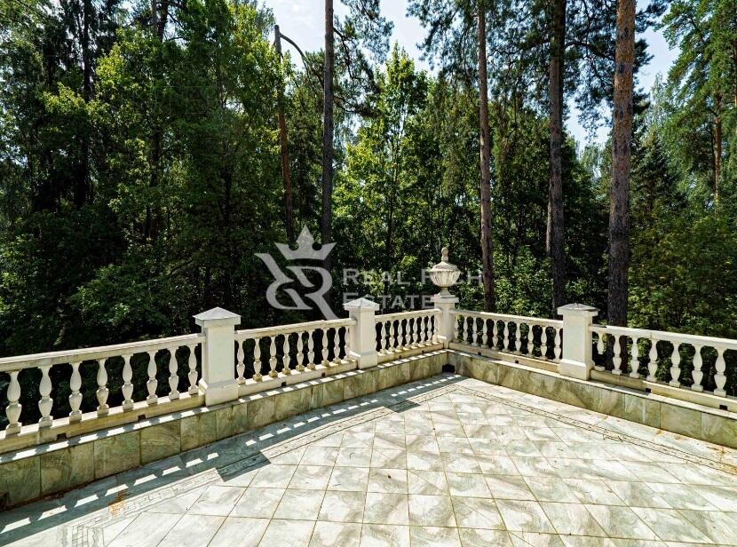 2-этажный коттедж 850 м² с отделкой