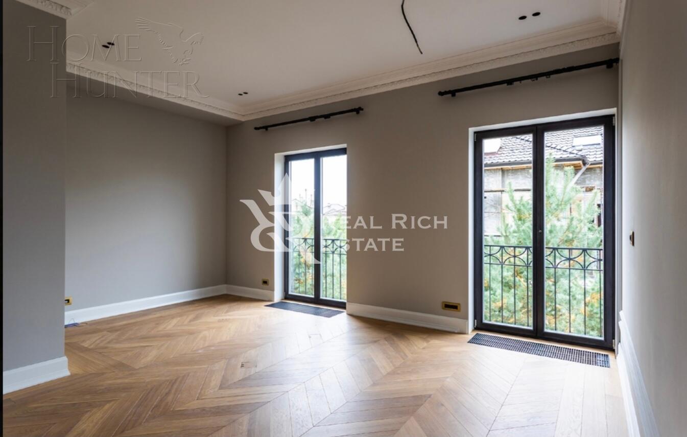 2-этажный коттедж 890 м² с отделкой