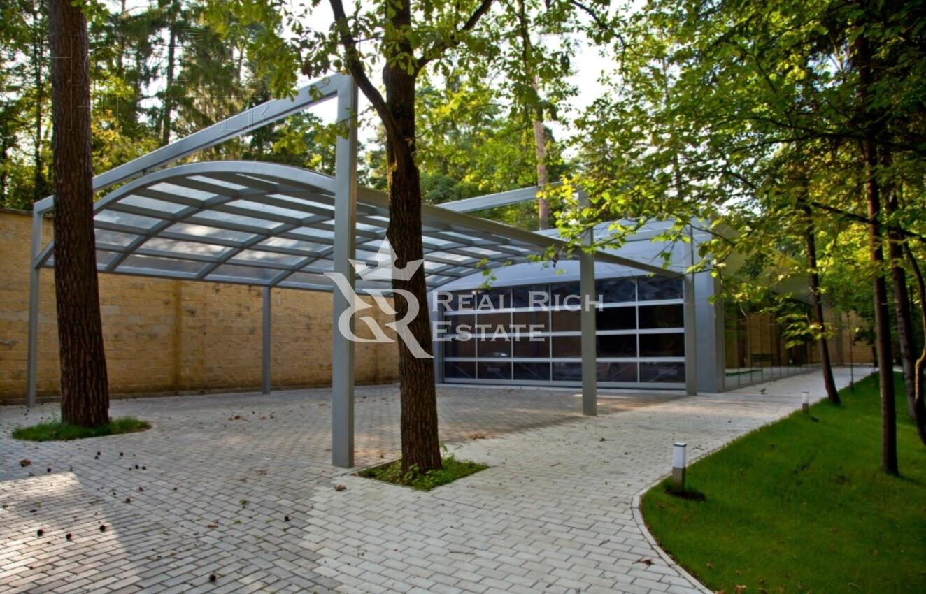 2-этажный коттедж 1 518 м² с отделкой