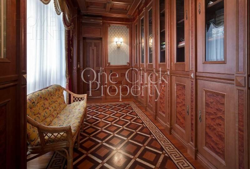 10-КОМН. КВАРТИРА С ОТДЕЛКОЙ 560 М² НА 4 ЭТАЖЕ