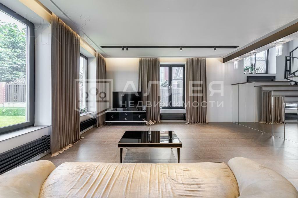 2-этажный коттедж 280 м² с отделкой